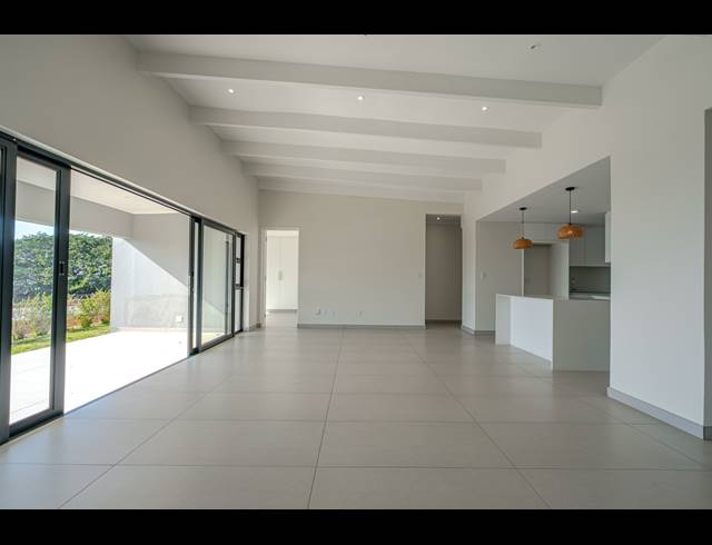 2 BEDROOM FREESTANDING FOR SALE IN SHAKAS ROCK